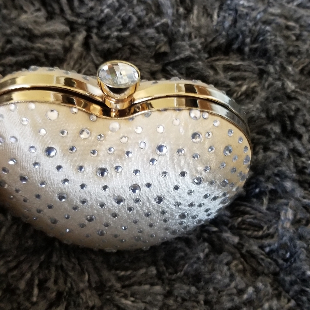 Clutch/purse - Picture 2 of 3